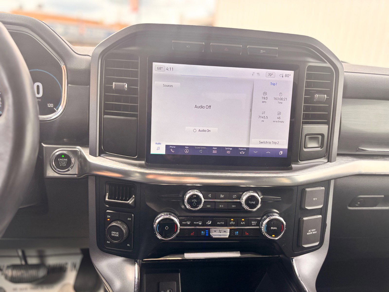 Certified 2023 Ford F150 Lariat image 30