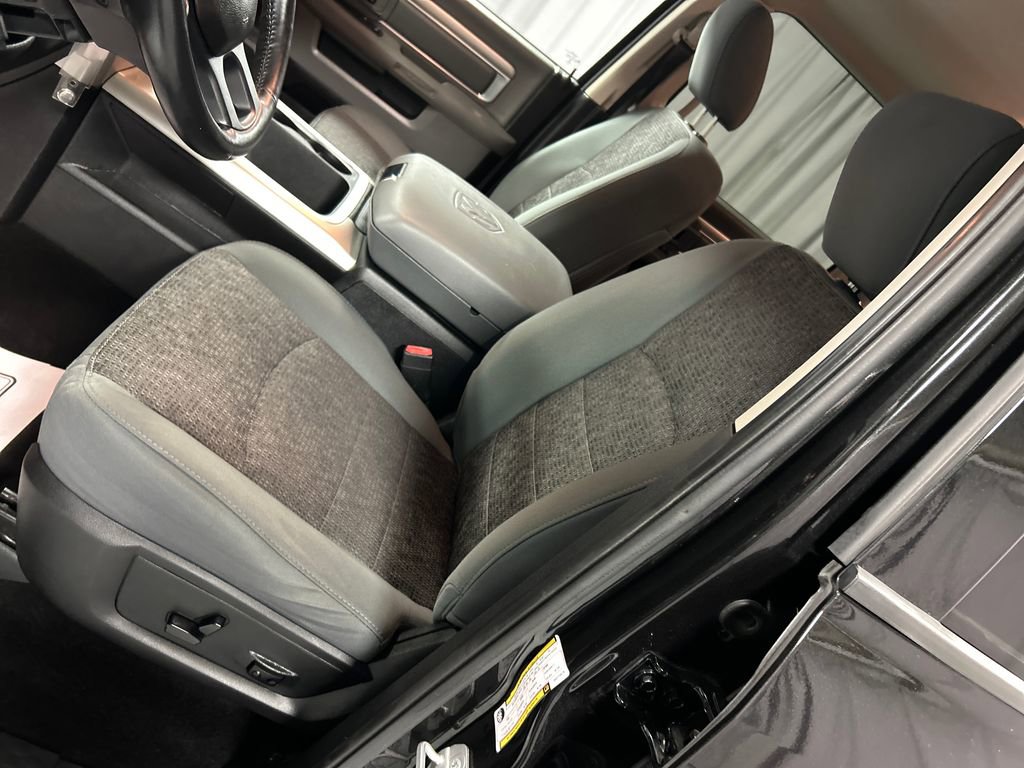 Used 2016 RAM 1500 Big Horn image 10