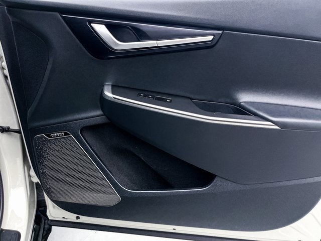 Used 2022 Kia EV6 Wind image 35