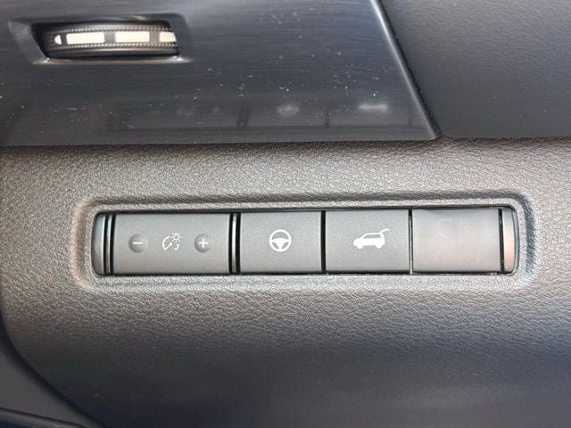 New 2026 Nissan Pathfinder SL AWD/4WD image 31