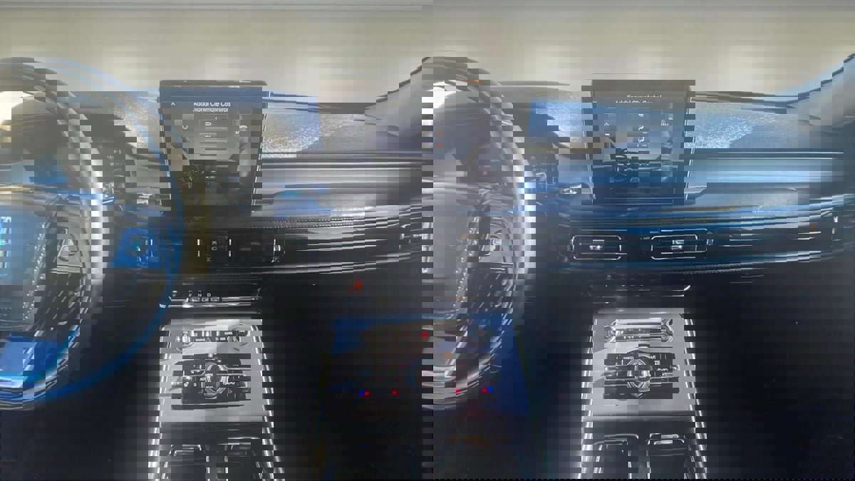 Used 2022 Lincoln Aviator AWD image 11