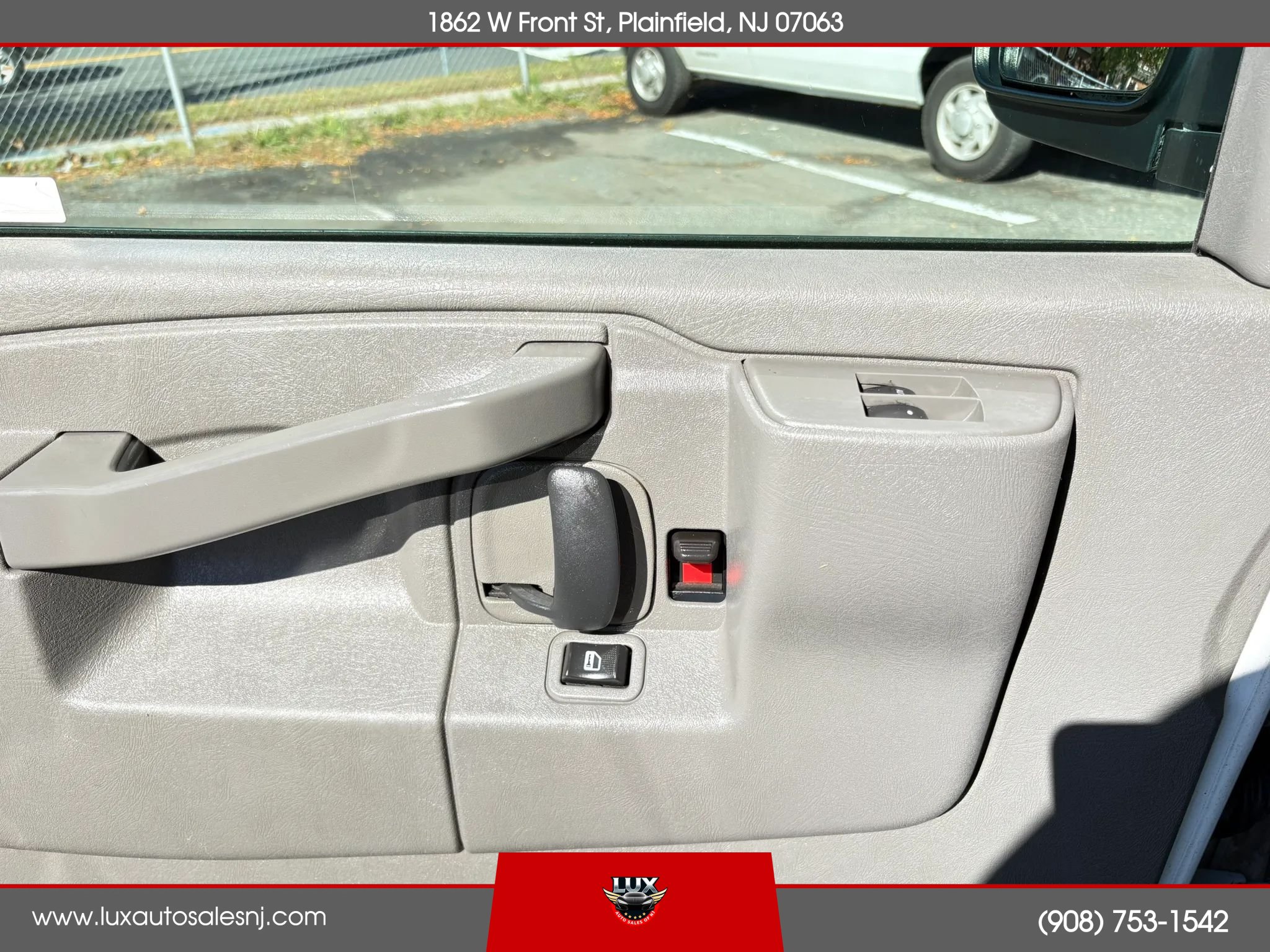 Used 2016 Chevrolet Express 2500 LS RWD image 27