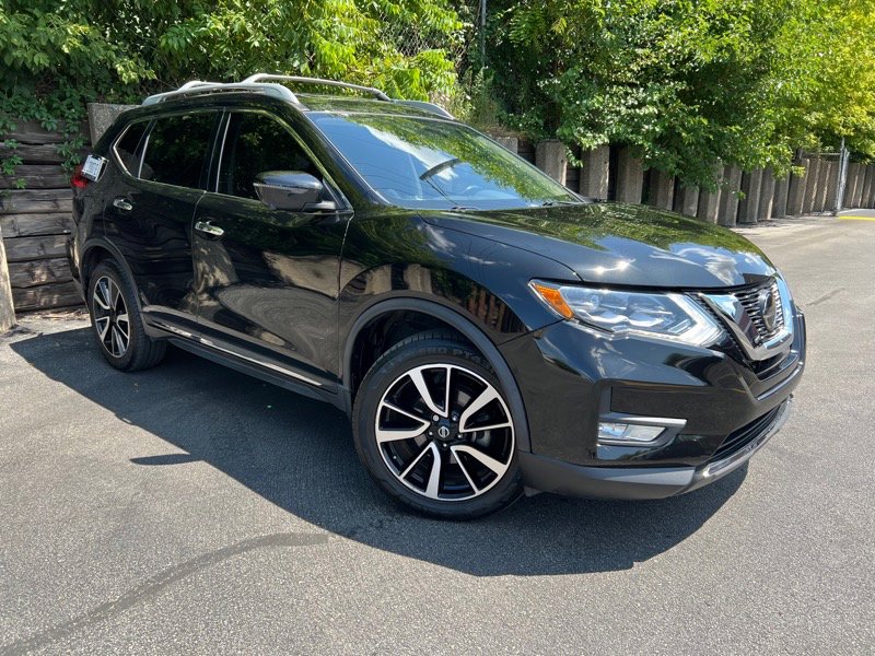 Used 2018 Nissan Rogue SL w/ Premium Package image 4