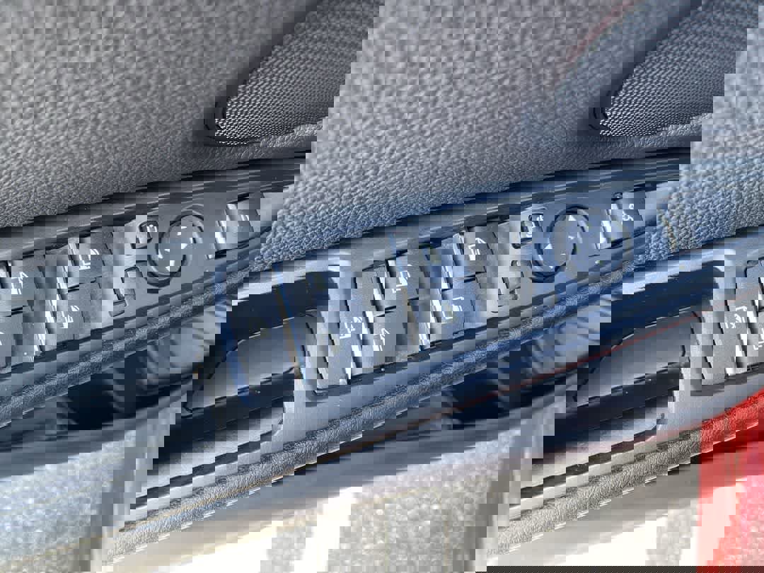 Used 2017 BMW X6 xDrive35i image 13