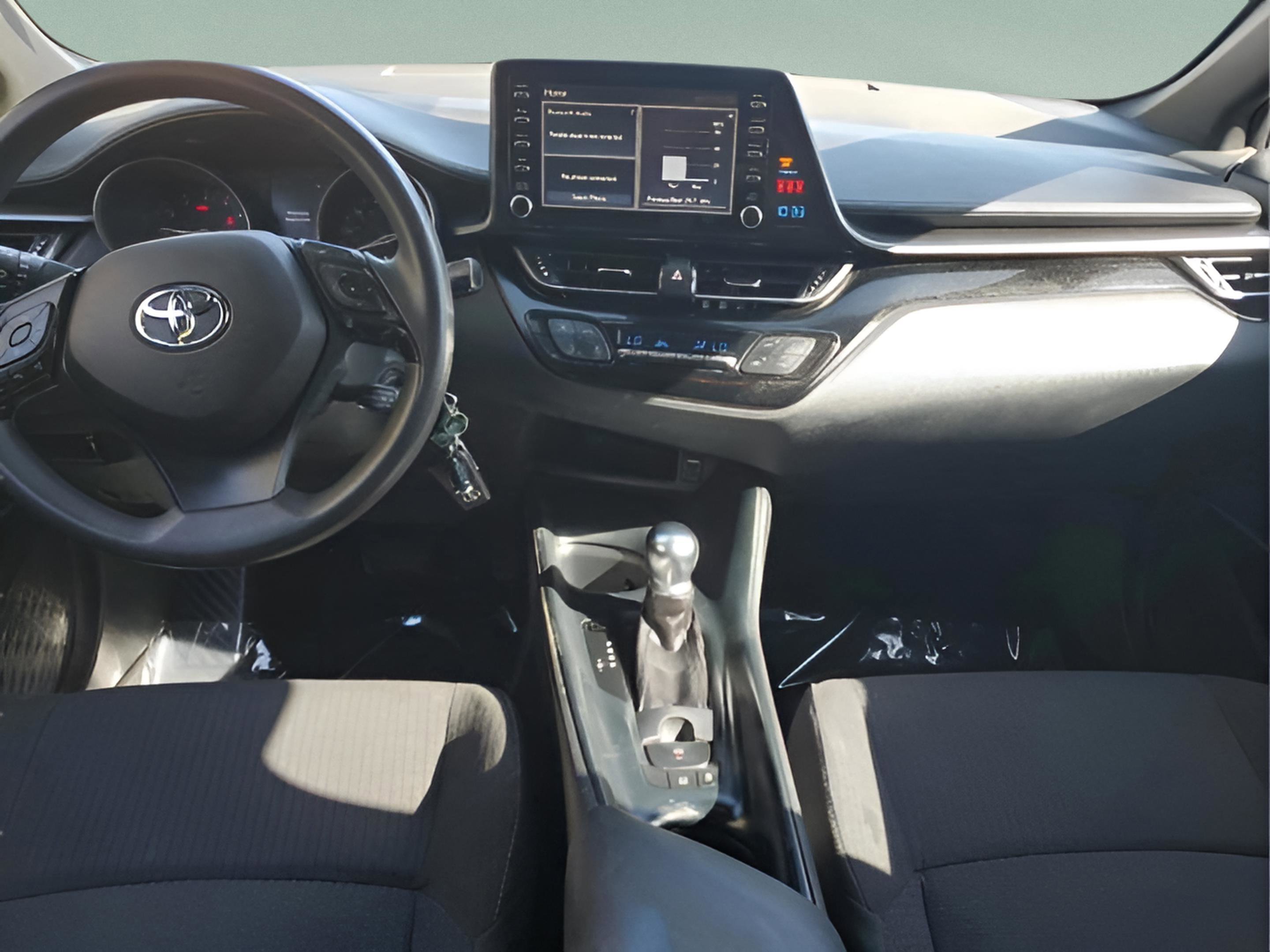 Used 2019 Toyota C-HR LE image 9