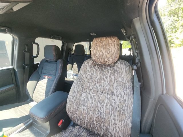 Used 2024 Nissan Frontier PRO-4X w/ Pro Convenience Package AWD/4WD image 9