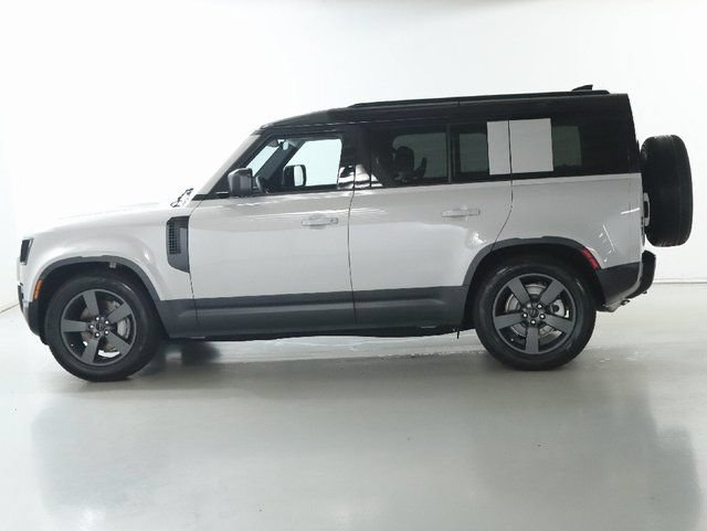 Used 2026 Land Rover Defender 110 S AWD/4WD image 4