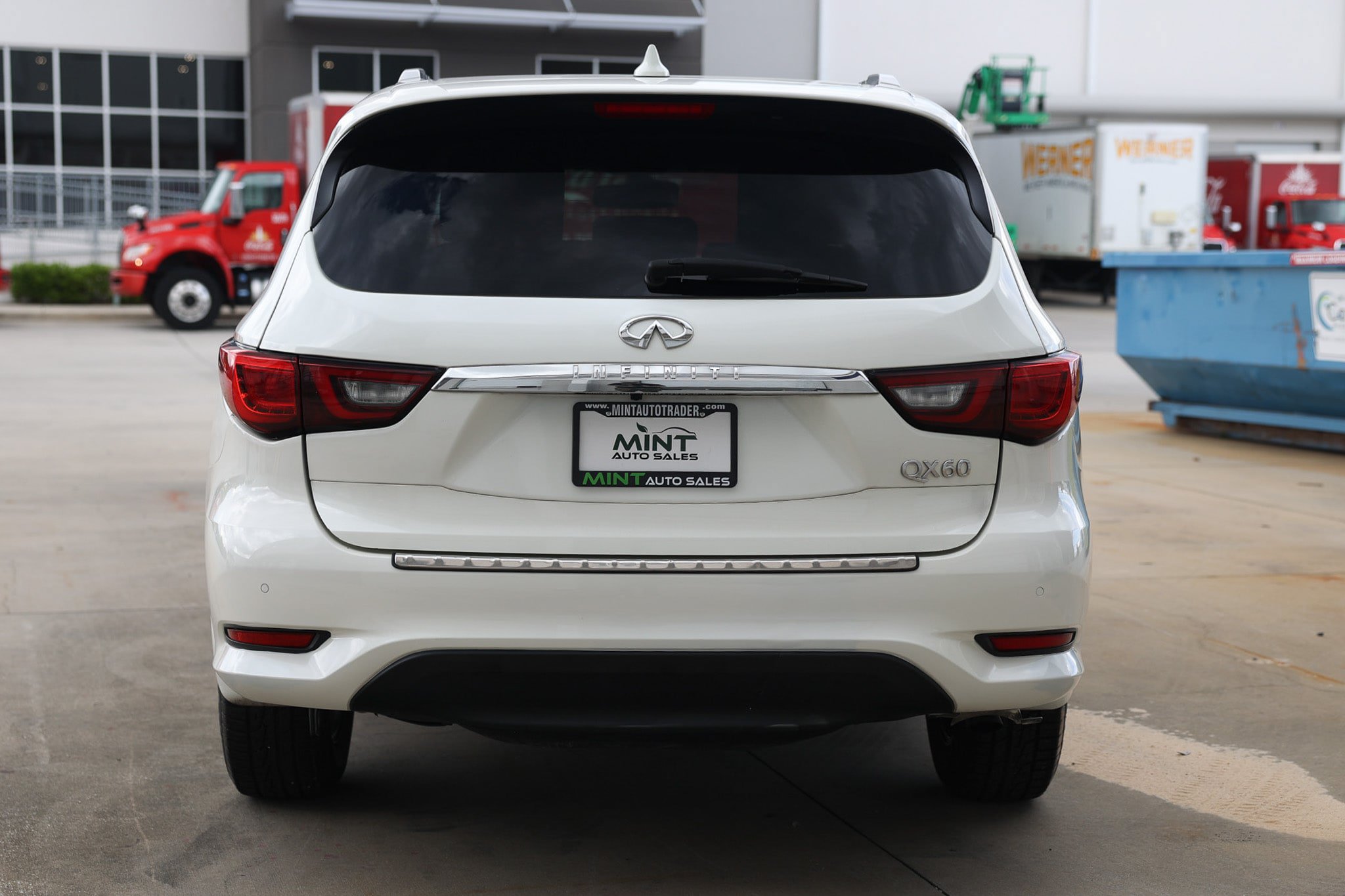Used 2019 INFINITI QX60 Luxe w/ Essential Package FWD image 11