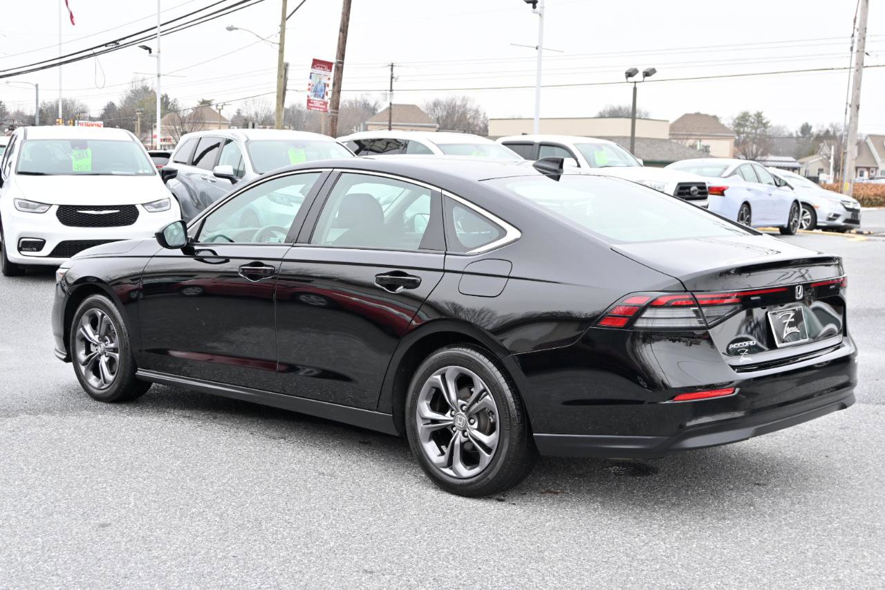 Used 2023 Honda Accord EX image 9