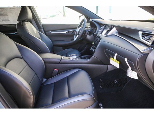 New 2025 INFINITI QX55 Luxe w/ Cargo Package AWD/4WD image 17