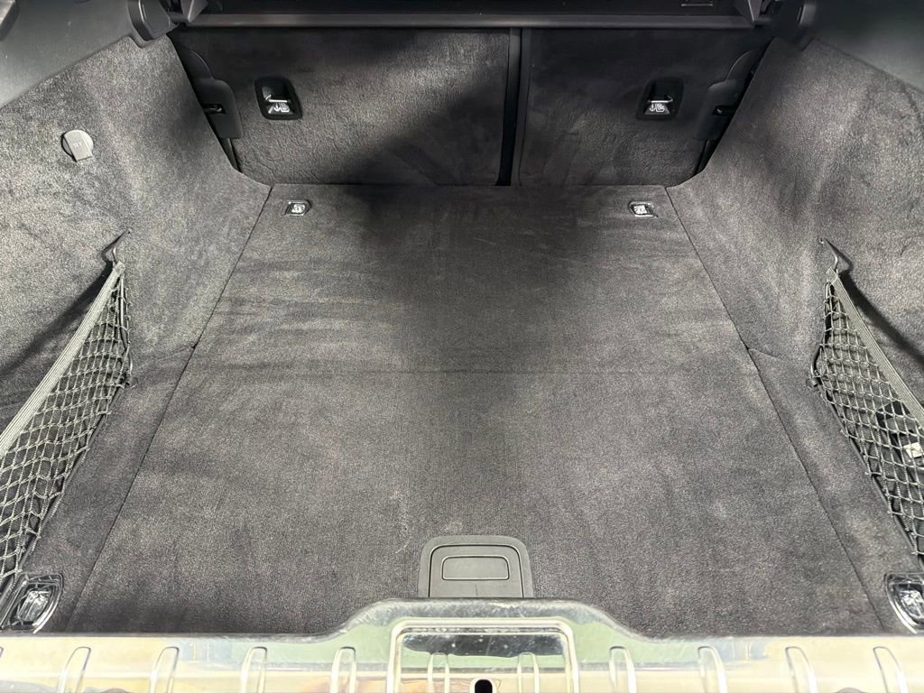 Used 2018 Porsche Panamera 4S image 34