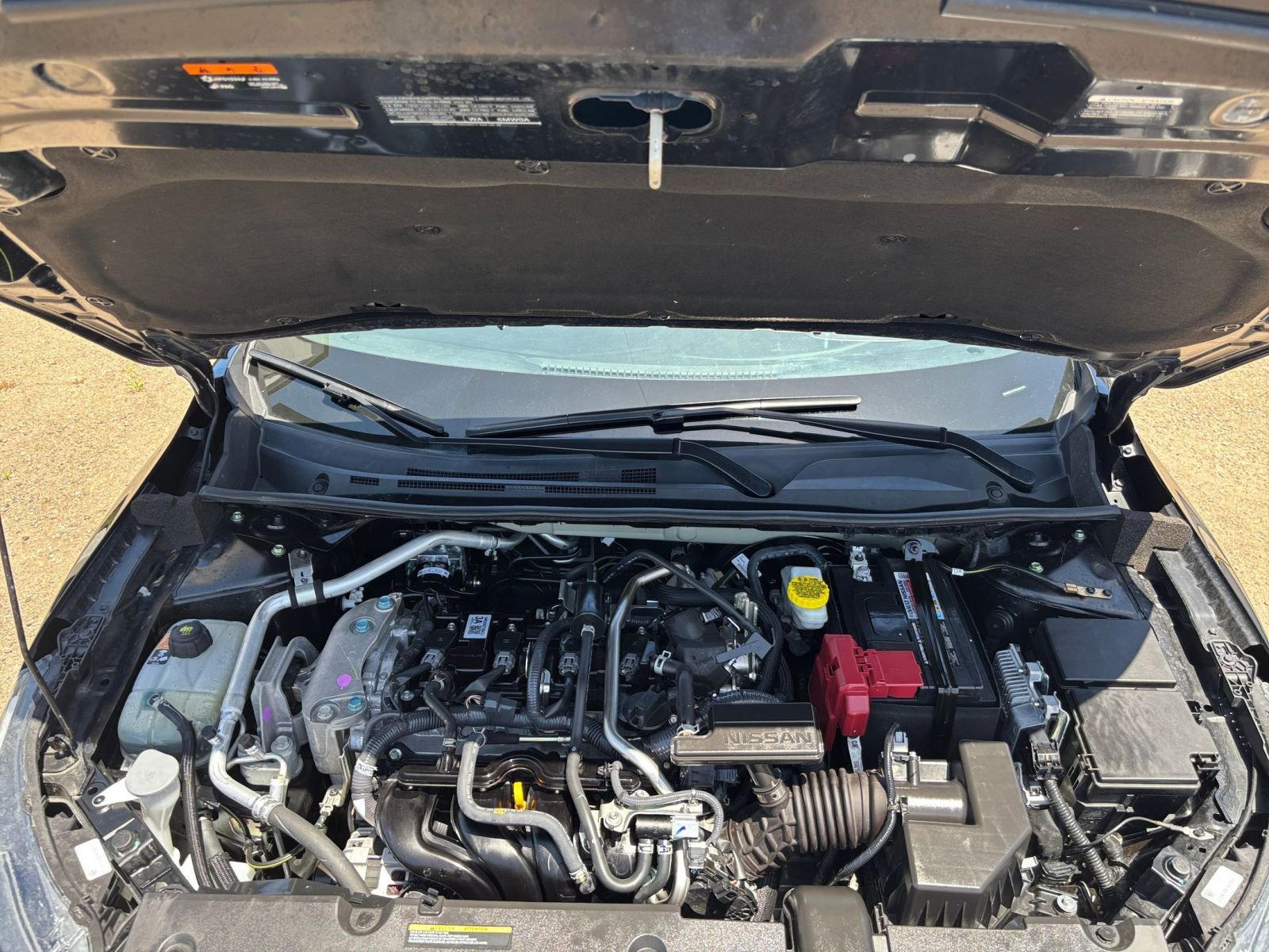 Used 2025 Nissan Sentra SV FWD image 30