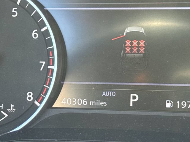 Used 2023 Nissan Pathfinder SV AWD/4WD image 18