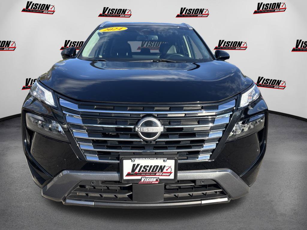 Used 2024 Nissan Rogue SL AWD/4WD image 2