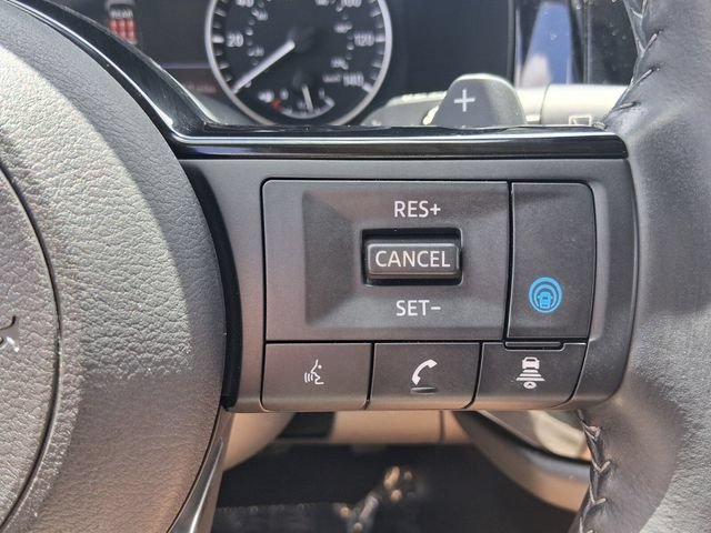 Used 2024 Nissan Pathfinder SL FWD image 28