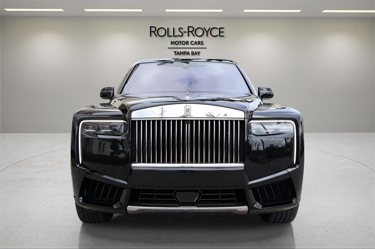 Used 2025 Rolls-Royce Cullinan image 9