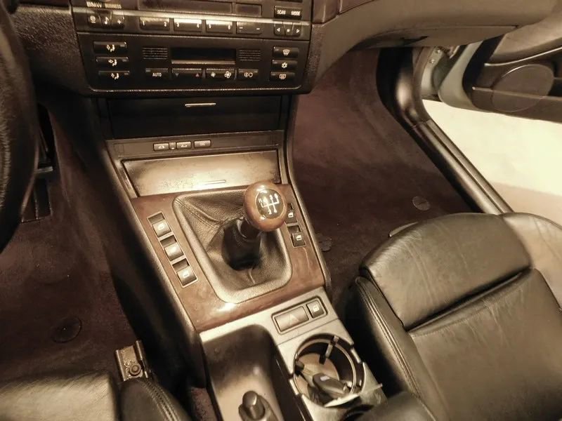 Used 2002 BMW 325Ci Convertible image 39