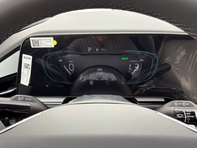 New 2026 Kia Niro EX FWD image 13