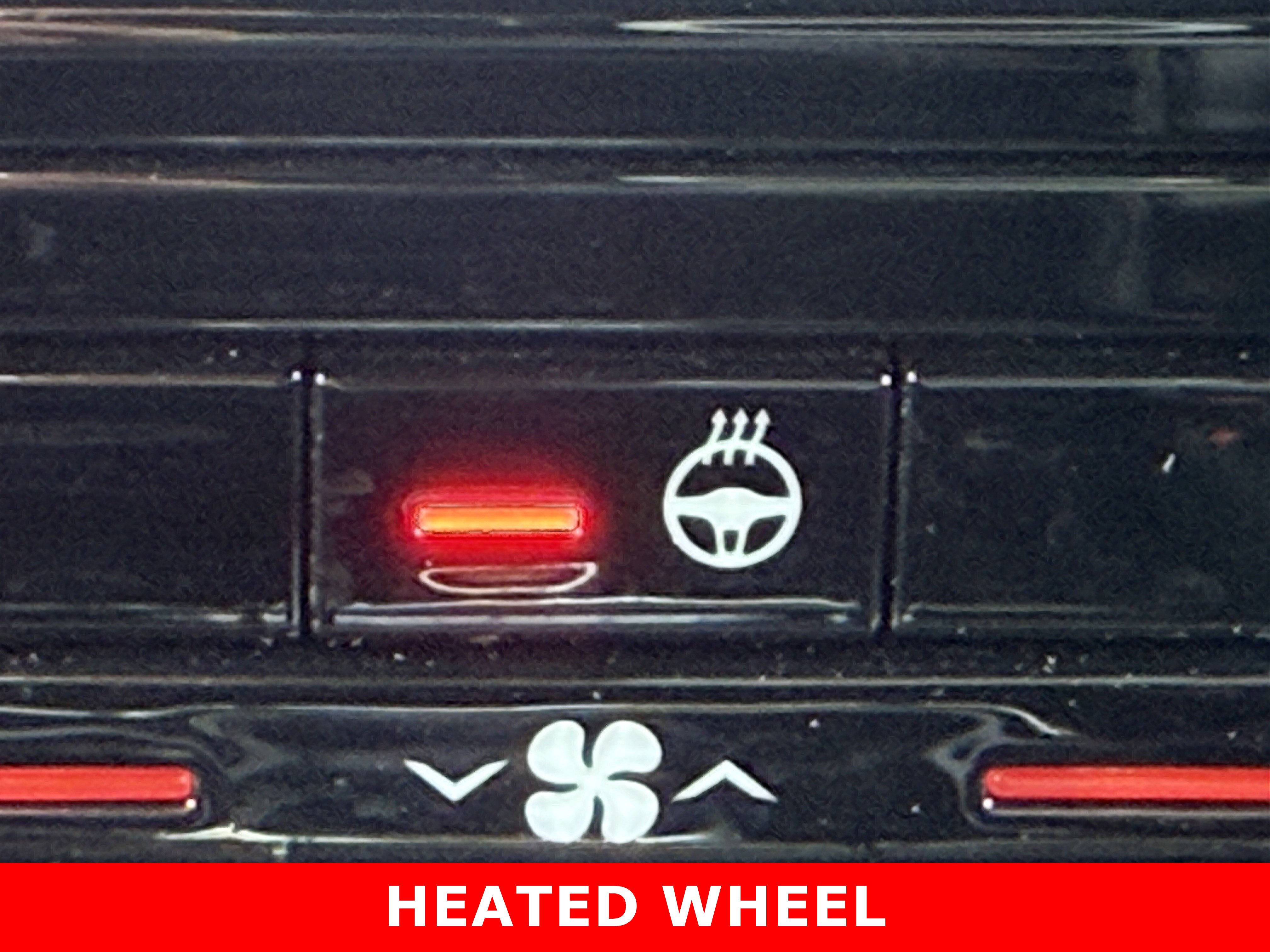 Used 2023 Jeep Grand Cherokee L Laredo image 19