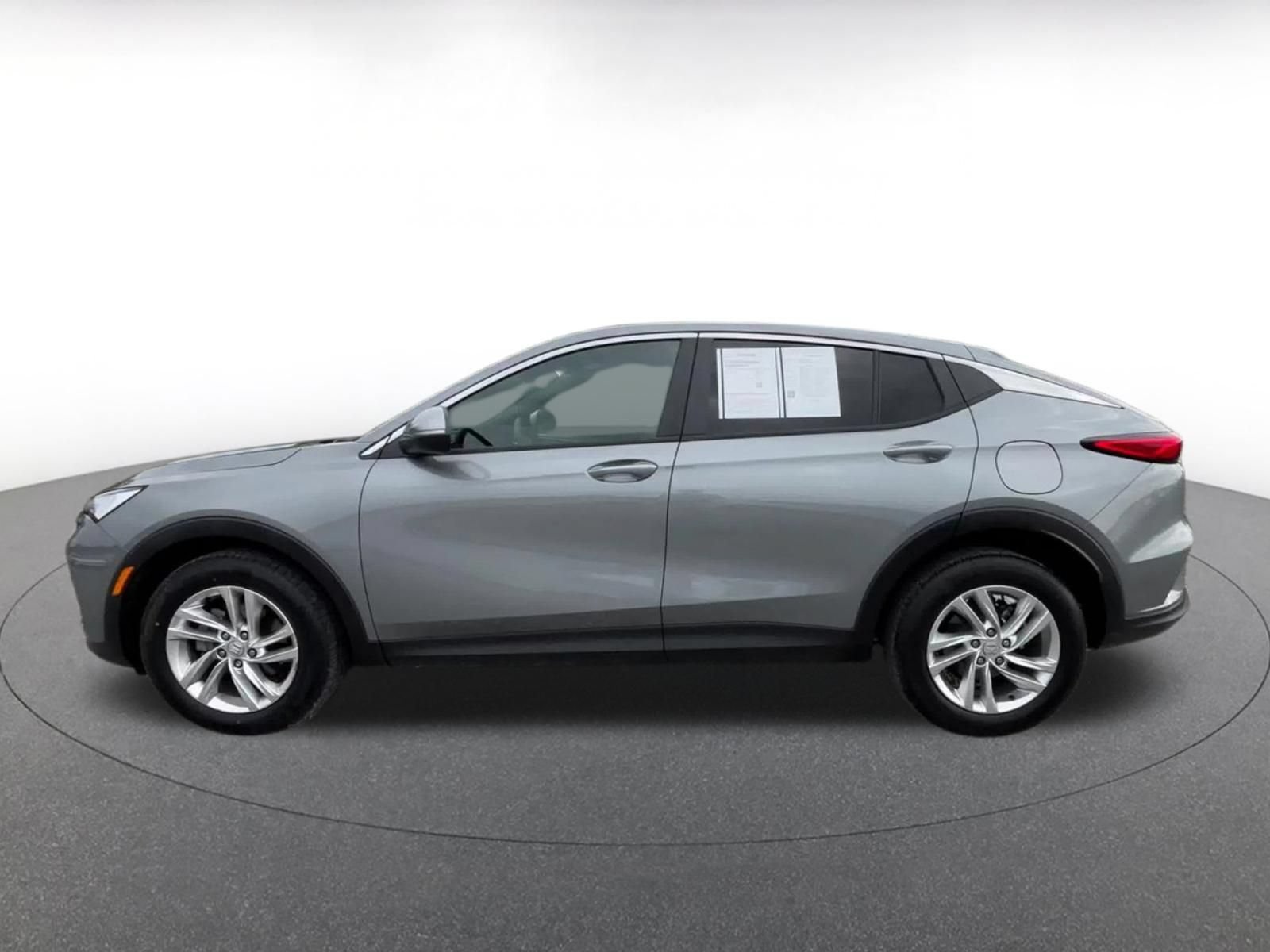 Used 2025 Buick Envista Preferred FWD image 7