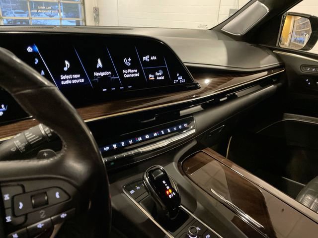 Used 2023 Cadillac Escalade ESV Premium Luxury Platinum image 19