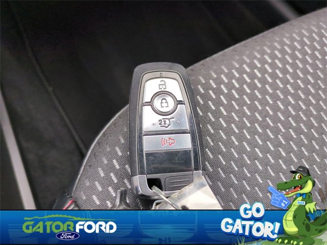 Used 2025 Ford Escape ST-Line image 30