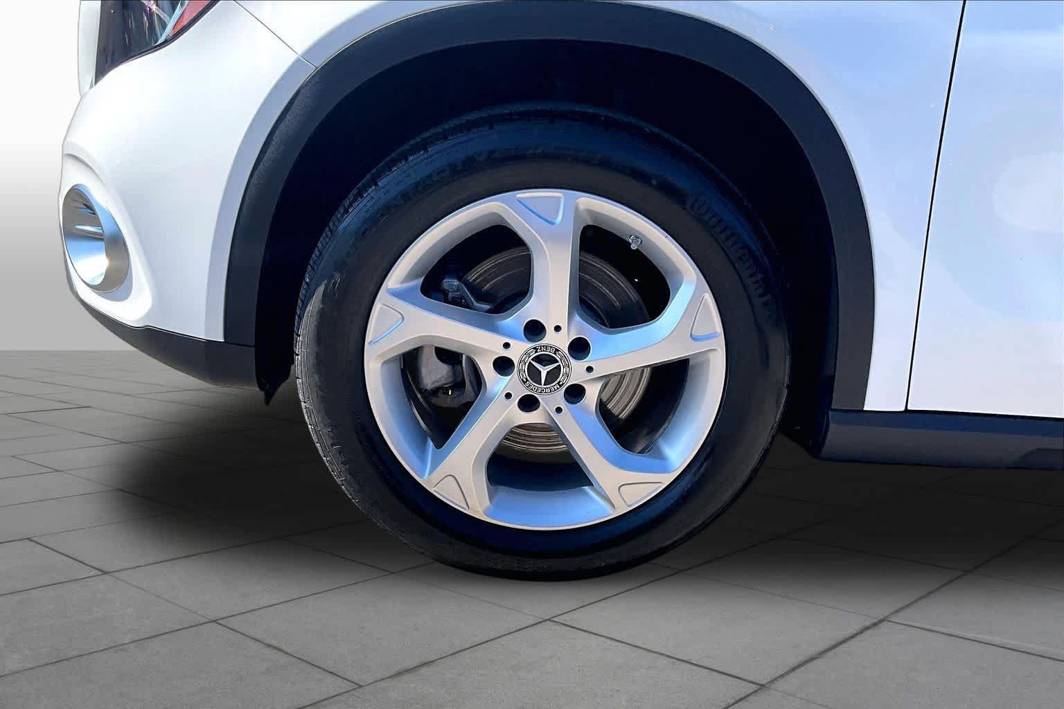 Used 2020 Mercedes-Benz GLA 250 4MATIC image 11