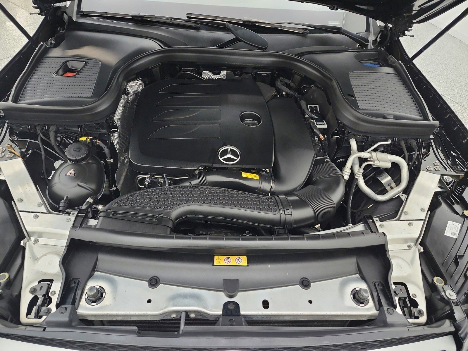 Used 2022 Mercedes-Benz GLC 300 image 16