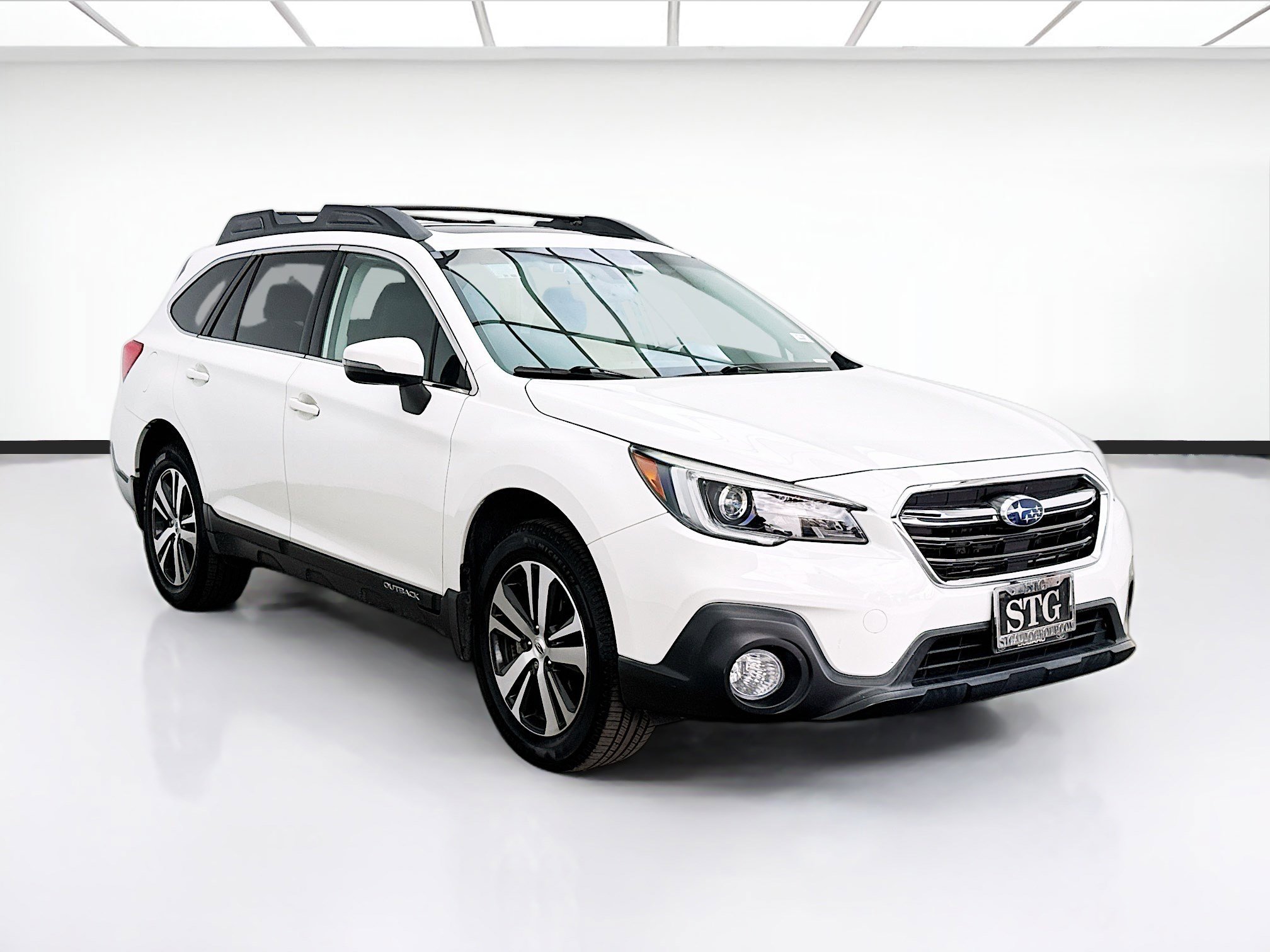Used 2019 Subaru Outback 2.5i Limited w/ Popular Package #2 AWD/4WD image 3