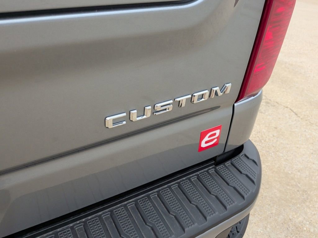 New 2025 Chevrolet Silverado 1500 Custom image 40