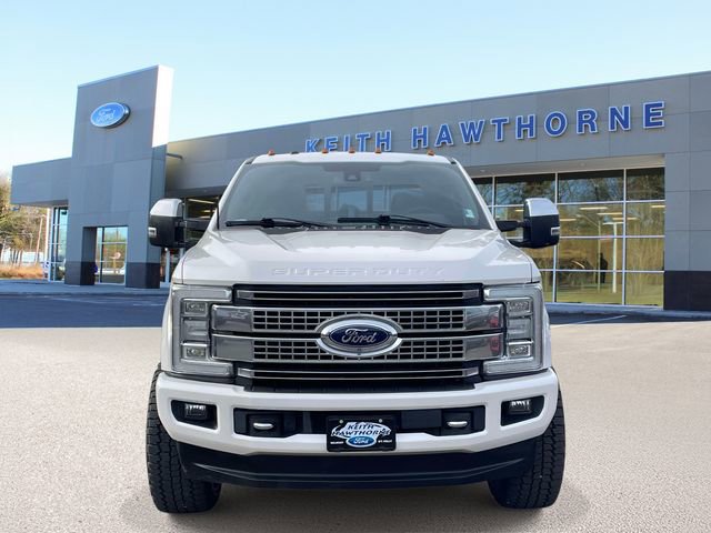 Used 2017 Ford F350 Platinum w/ Platinum Ultimate Package image 2