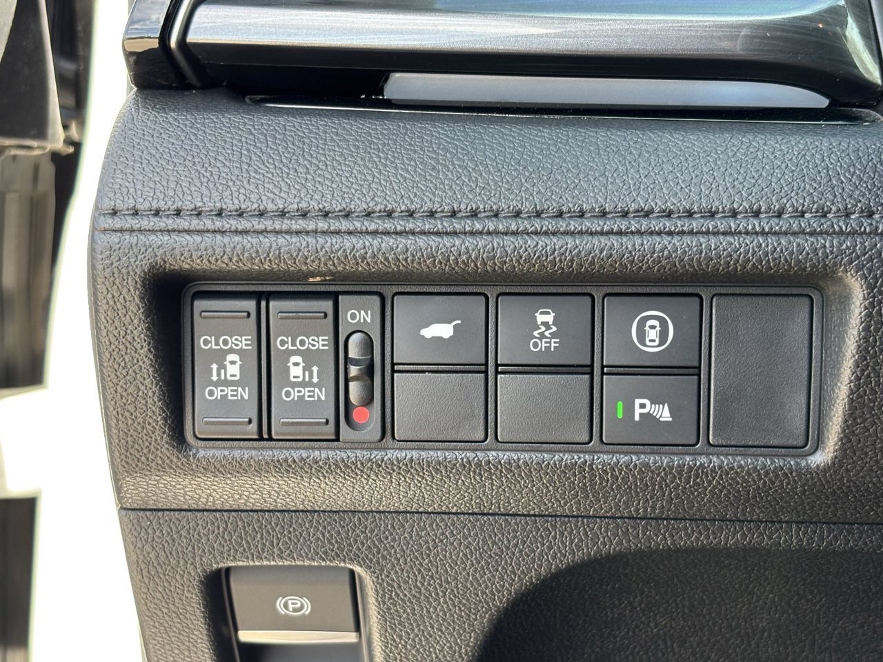 Certified 2024 Honda Odyssey Elite image 31
