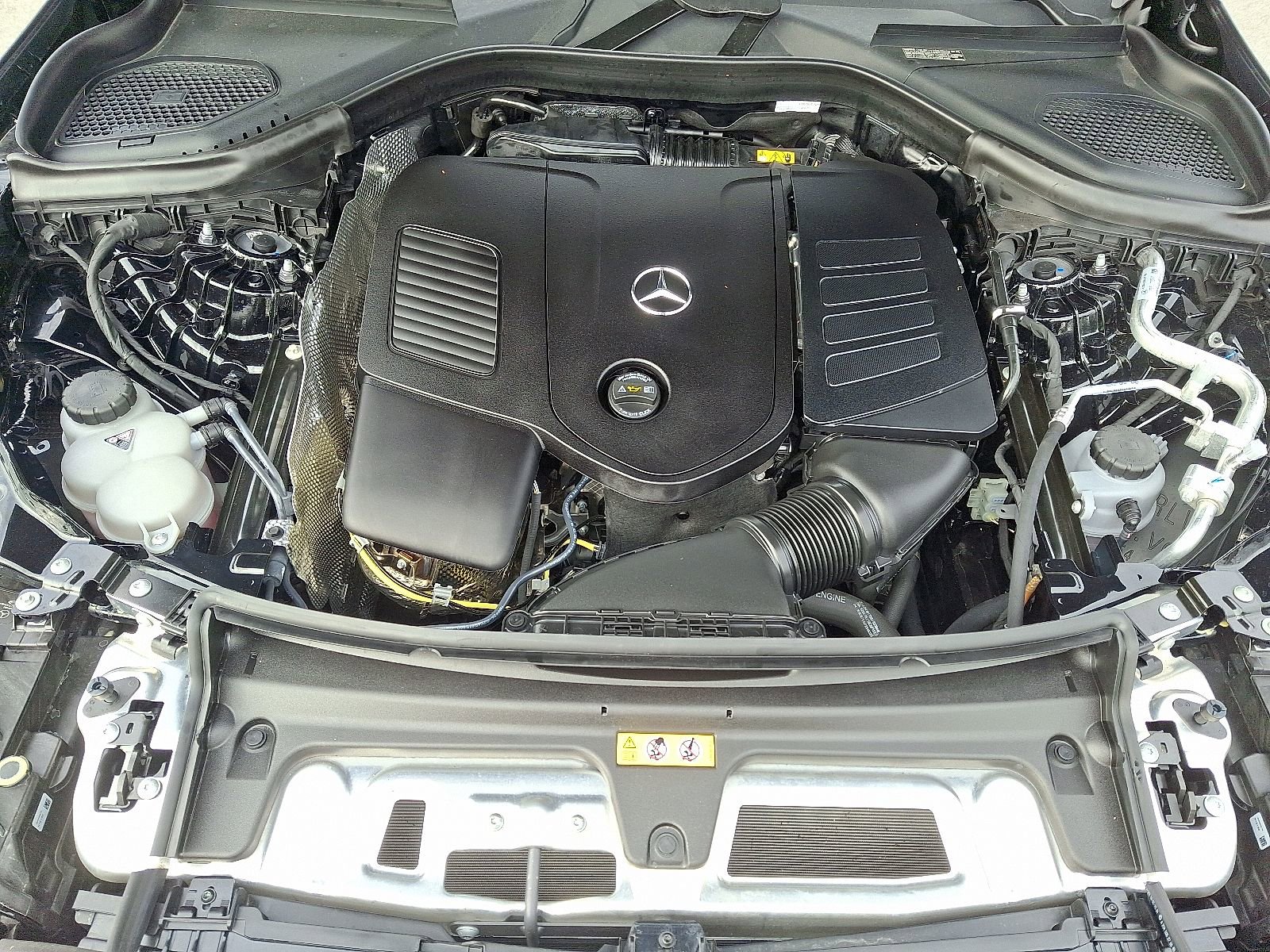 Certified 2025 Mercedes-Benz GLC 300 4MATIC image 28