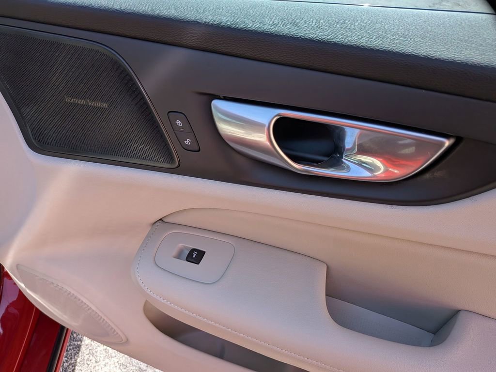 Used 2024 Volvo S60 B5 Plus w/ Climate Package FWD image 26