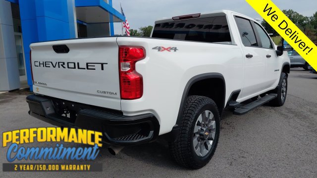 Used 2022 Chevrolet Silverado 2500 Custom w/ Custom Value Package AWD/4WD image 4