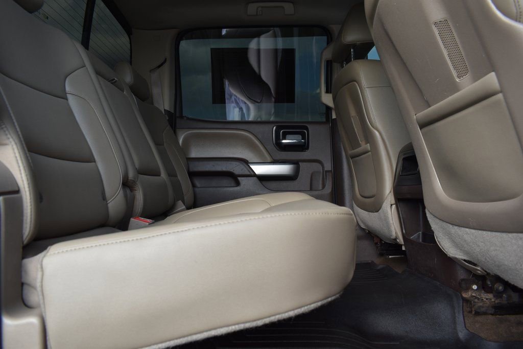 Used 2015 Chevrolet Silverado 2500 LTZ image 9