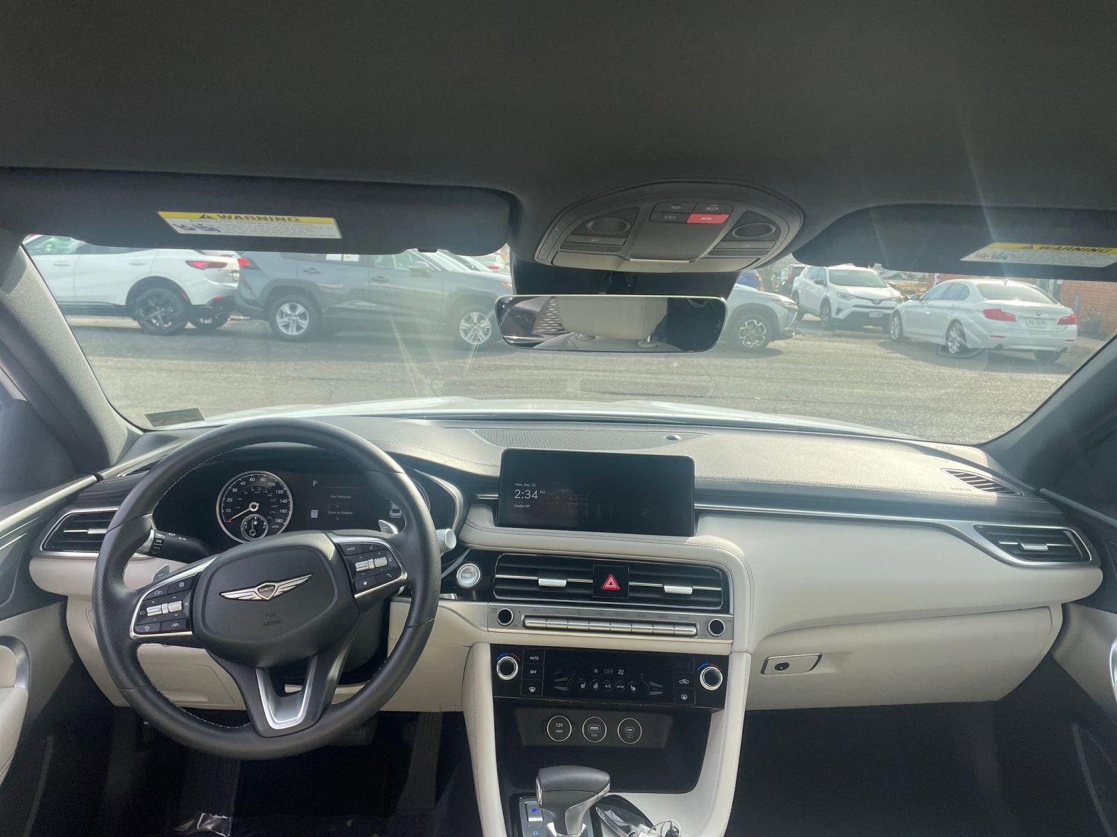 Used 2025 Genesis G70 2.5T image 33