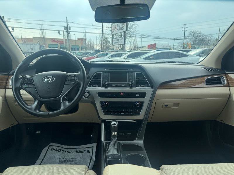 Used 2015 Hyundai Sonata Limited FWD image 10
