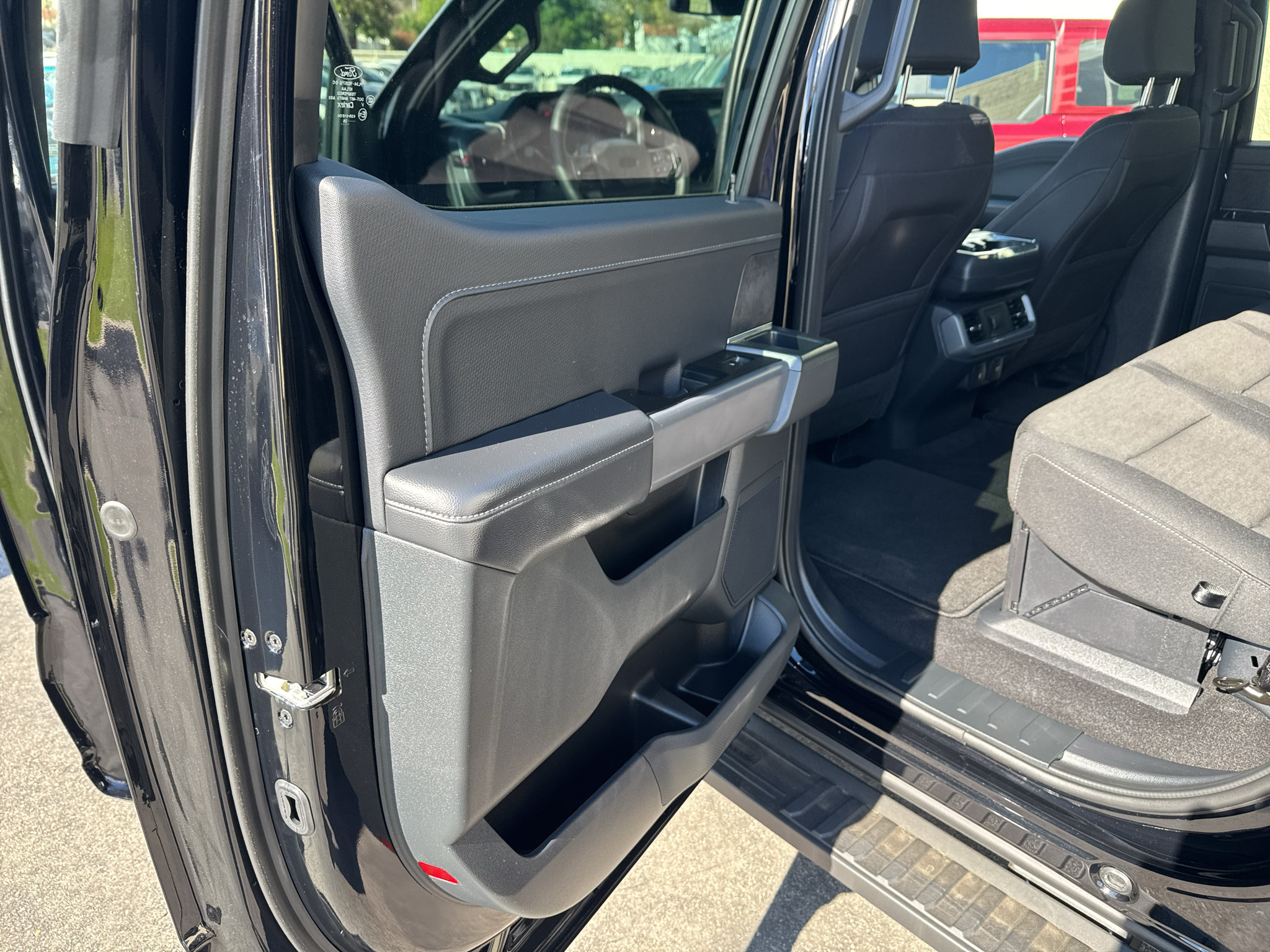 Used 2026 Ford F150 XLT w/ Equipment Group 302A MID AWD/4WD image 15
