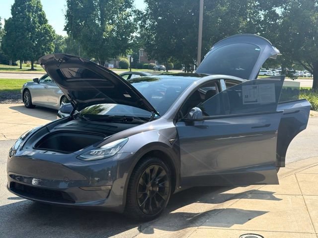 Used 2023 Tesla Model Y Long Range AWD/4WD image 10