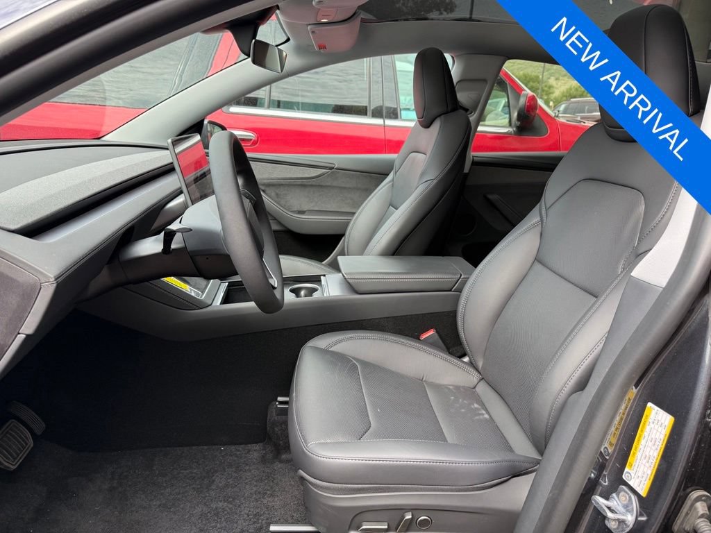 Used 2026 Tesla Model Y AWD image 9