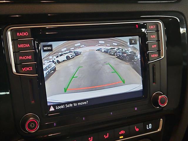 Used 2018 Volkswagen Jetta SEL FWD image 14