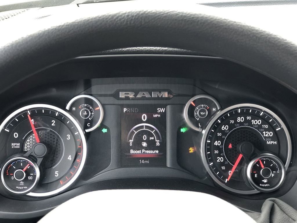 New 2026 RAM 2500 Tradesman w/ Chrome Appearance Group AWD/4WD image 24