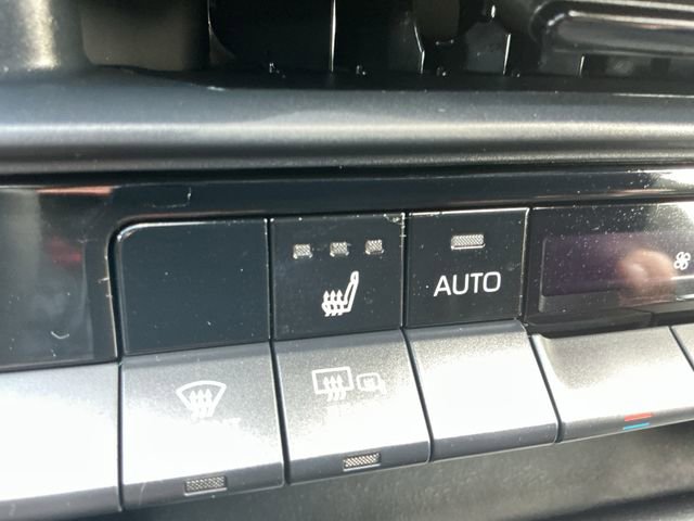 Certified 2023 Toyota Crown XLE image 24