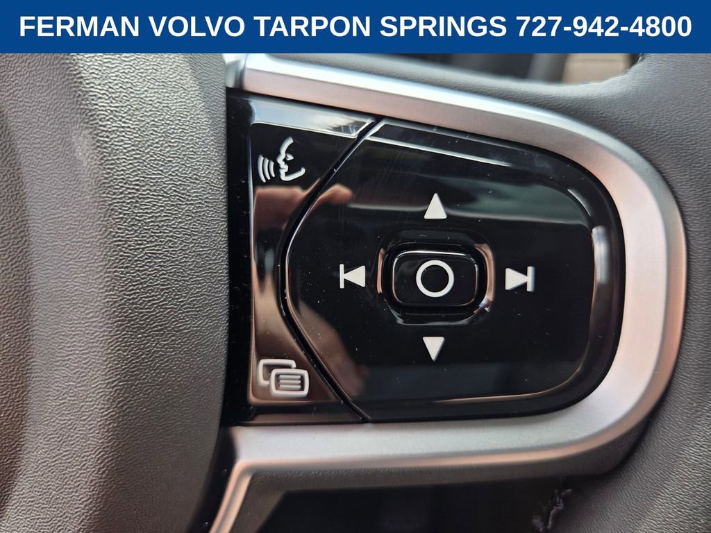 New 2026 Volvo XC90 B6 Plus w/ Protection Package Premier image 29