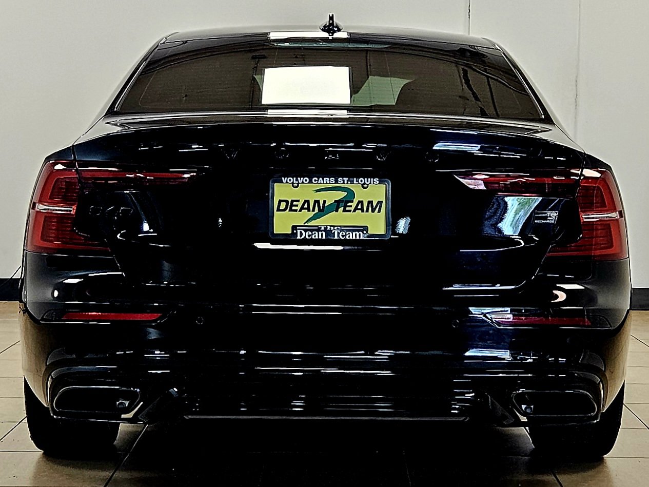 Used 2022 Volvo S60 T8 R-Design w/ Advanced Package image 7