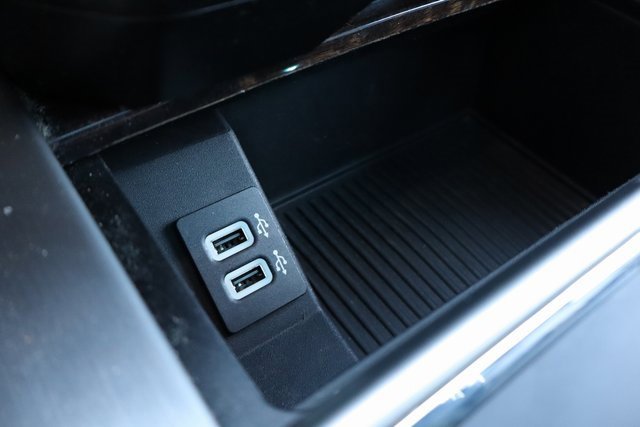 Used 2017 Ford F150 Platinum w/ Equipment Group 701A Luxury image 26