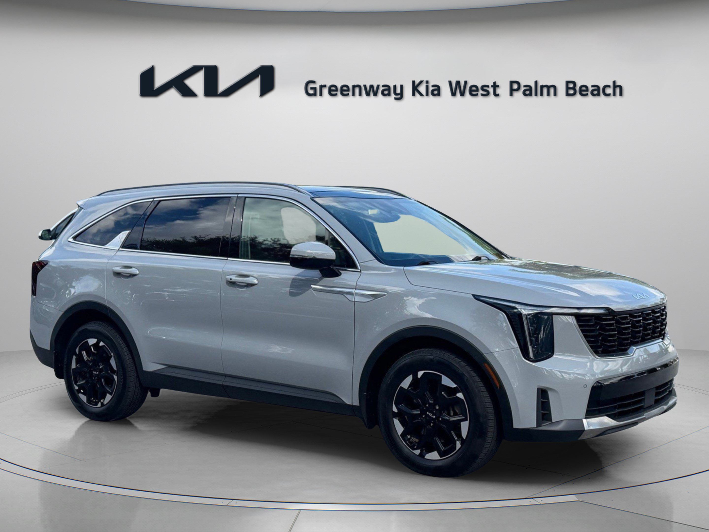 Certified 2025 Kia Sorento S w/ Panoramic Sunroof Package