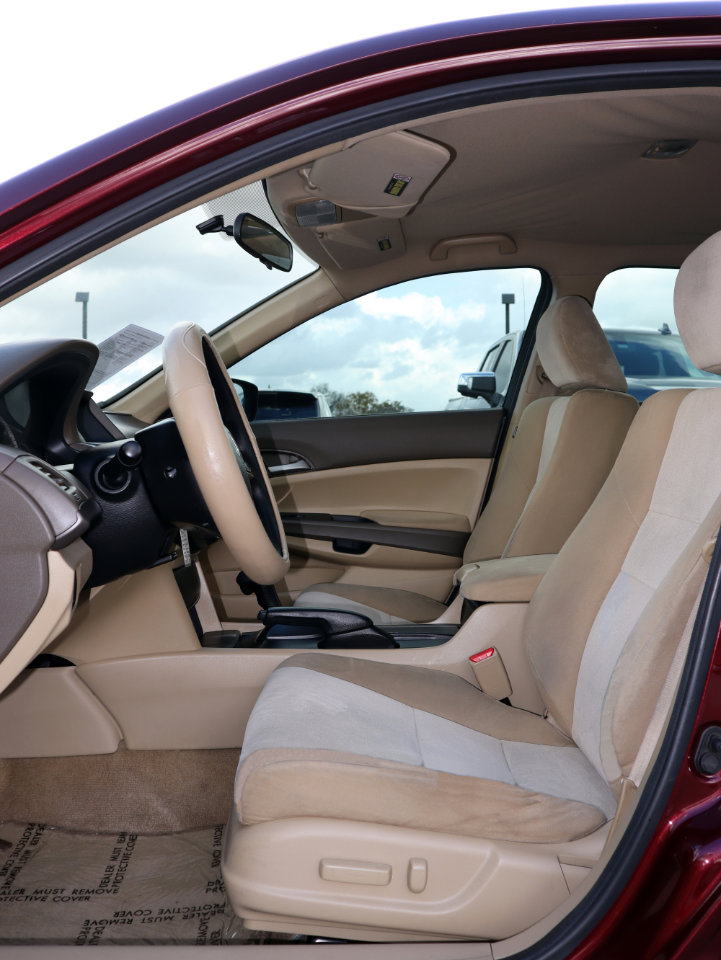 Used 2010 Honda Accord LX-P image 14