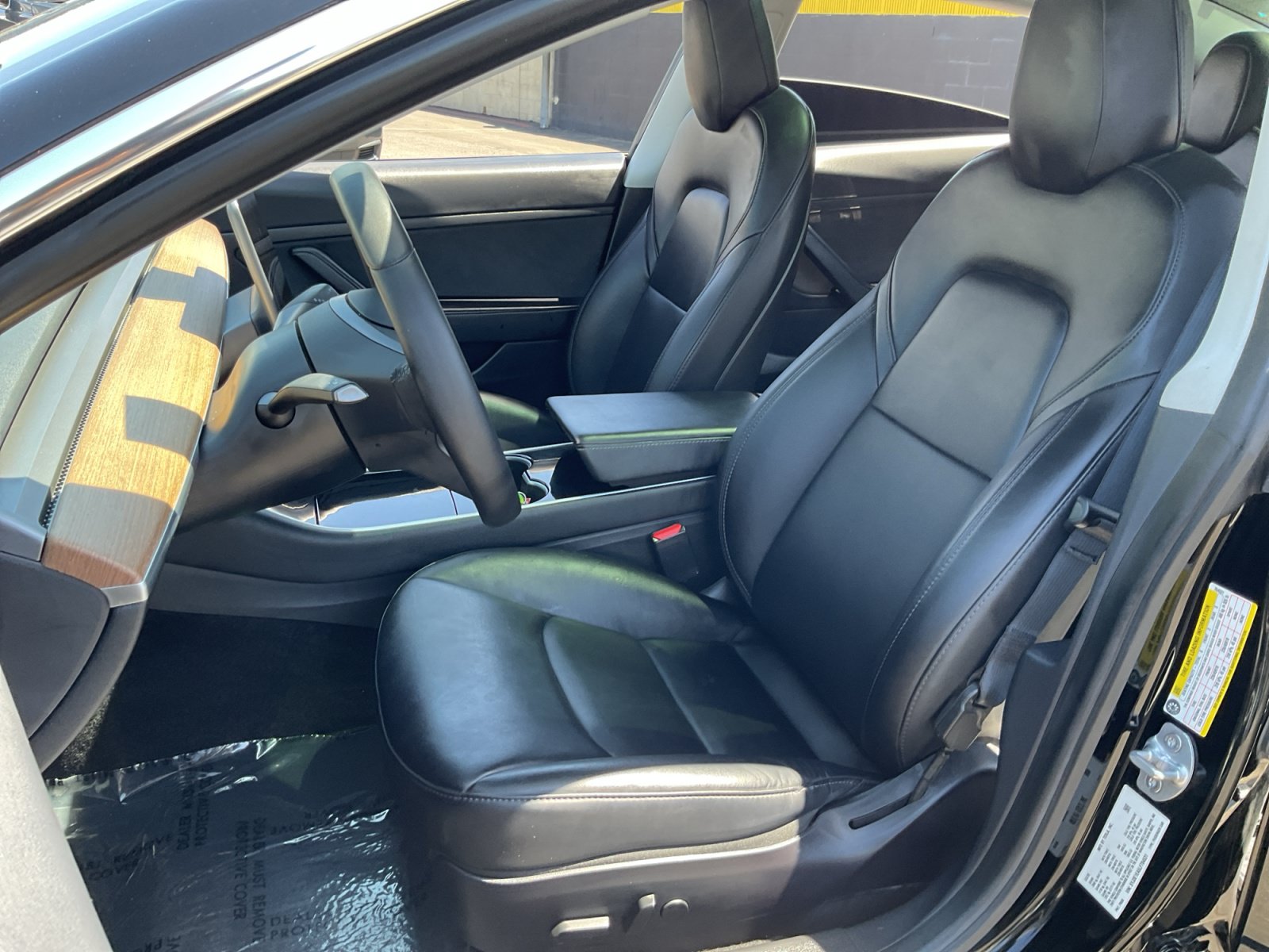 Used 2020 Tesla Model 3 Standard Range RWD image 17